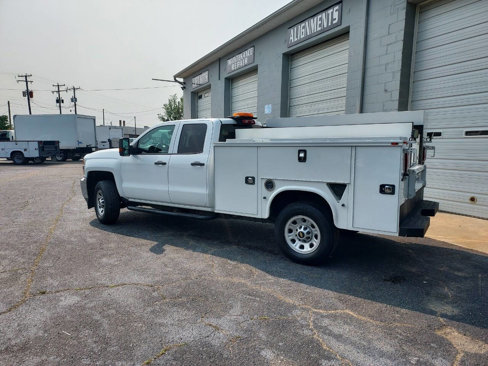 Used 2019 Chevrolet Silverado 2500 W/T w/ WT Convenience Package image 6