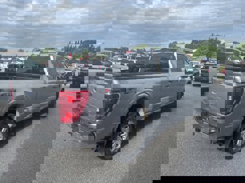 Used 2023 Ford F150 XLT w/ Trailer Tow Package image 6