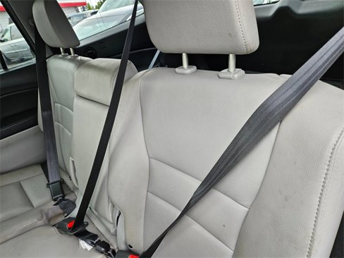 Used 2016 Honda Pilot Touring image 15