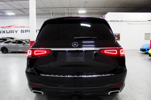 Used 2023 Mercedes-Benz GLS 580 4MATIC image 4
