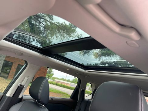 Used 2022 Nissan Rogue SL w/ SL Premium Package image 19