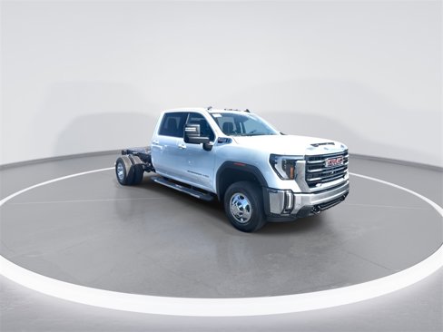 New 2026 GMC Sierra 3500 SLE w/ SLE Convenience Package image 2
