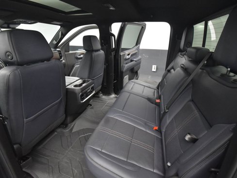 Used 2024 Chevrolet Silverado 1500 High Country image 42
