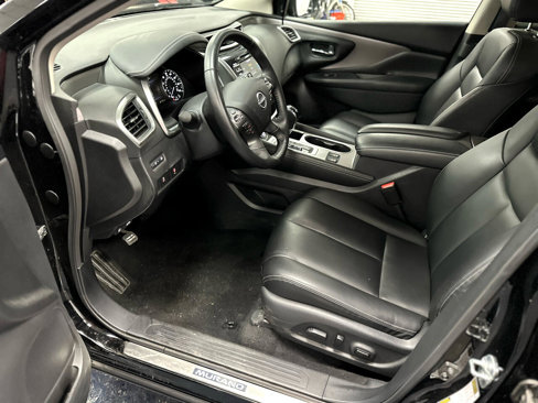 Used 2023 Nissan Murano SV image 14