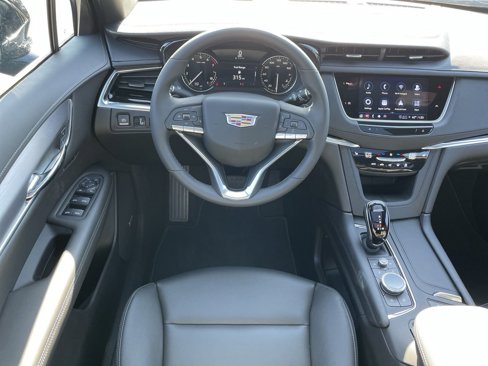 New 2025 Cadillac XT6 Luxury image 20
