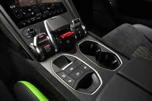 Used 2024 Lamborghini Urus S image 17