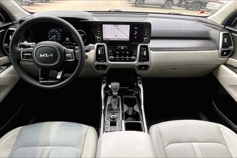 Used 2023 Kia Sorento SX image 10