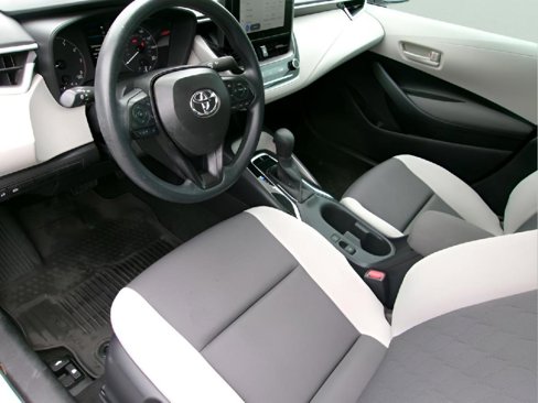 Used 2025 Toyota Corolla LE image 12
