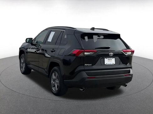 Used 2025 Toyota RAV4 LE image 11