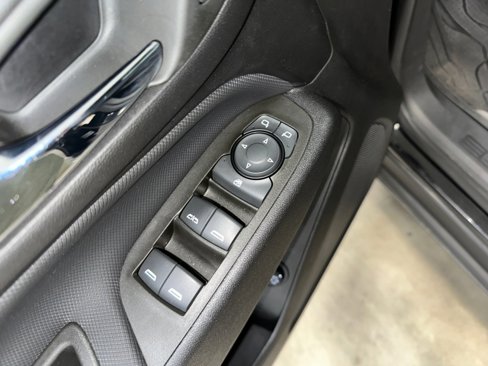 Used 2023 Chevrolet Equinox RS w/ LPO, Floor Liner Package image 5
