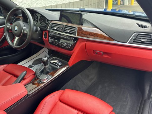 Used 2020 BMW 440i xDrive Coupe w/ M Sport Package image 21