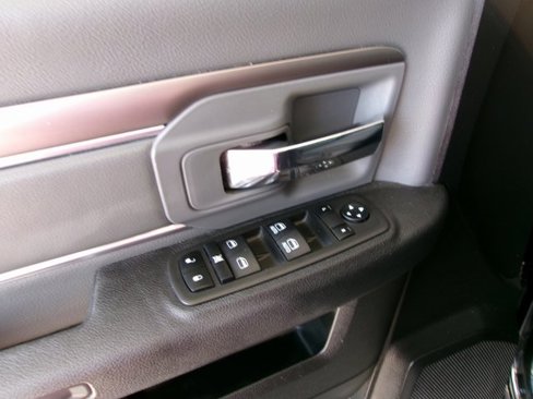 Used 2024 RAM 1500 Classic SLT image 12