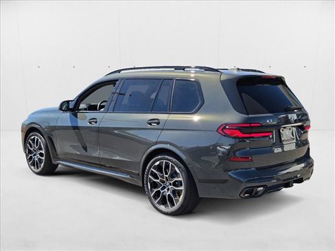 New 2026 BMW X7 M60i w/ Climate Comfort Package image 9