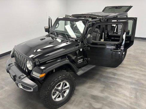 Used 2018 Jeep Wrangler Unlimited Sahara image 31