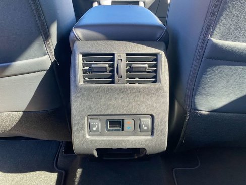 New 2025 Mitsubishi Outlander SEL image 26