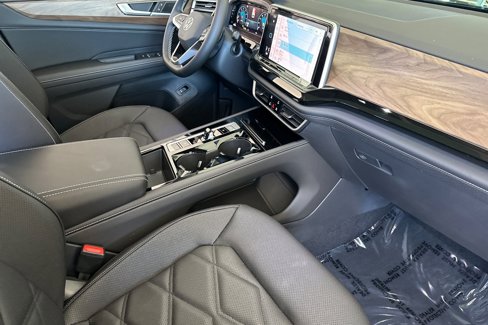 New 2026 Volkswagen Atlas SE image 16