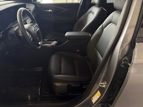 Used 2025 Buick Envista Sport Touring image 26