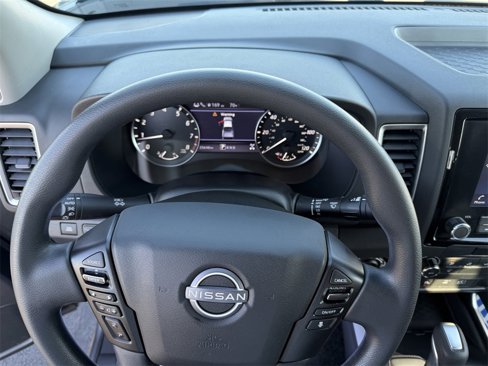Used 2022 Nissan Frontier SV w/ Technology Package image 23