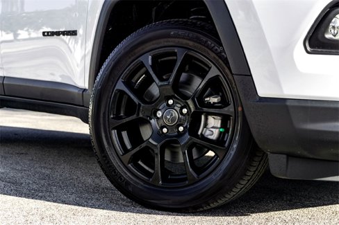 New 2026 Jeep Compass Latitude image 2