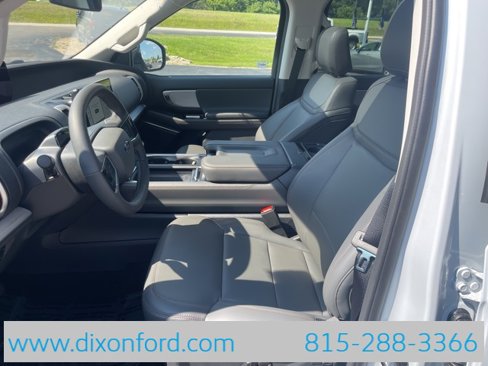 New 2025 Ford Expedition Active image 9