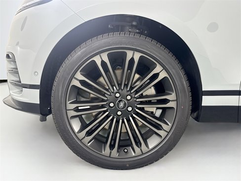 New 2026 Land Rover Range Rover Velar Dynamic SE image 31