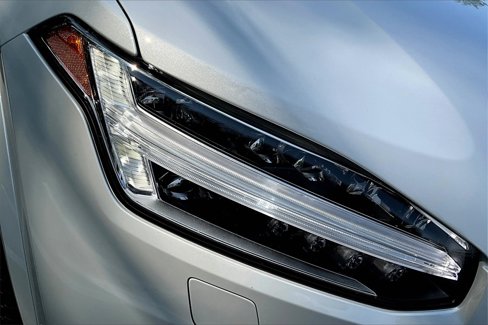 Certified 2025 Volvo XC90 B5 Plus w/ Protection Package Premier image 32