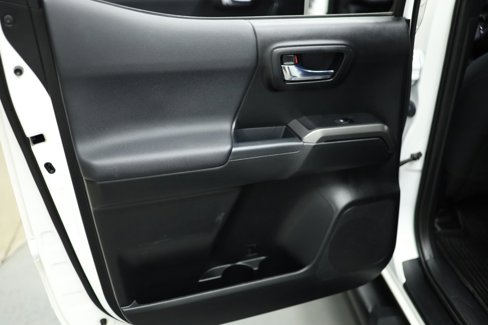 Used 2022 Toyota Tacoma TRD Off-Road image 43