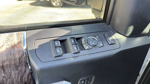 Used 2019 Ford F250 Lariat w/ Lariat Ultimate Package image 17