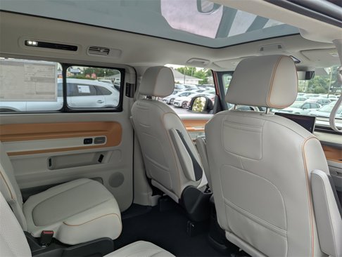New 2025 Volkswagen ID. Buzz Pro S Plus image 40
