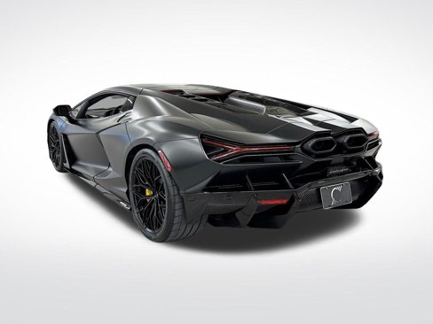 Used 2024 Lamborghini Revuelto image 3