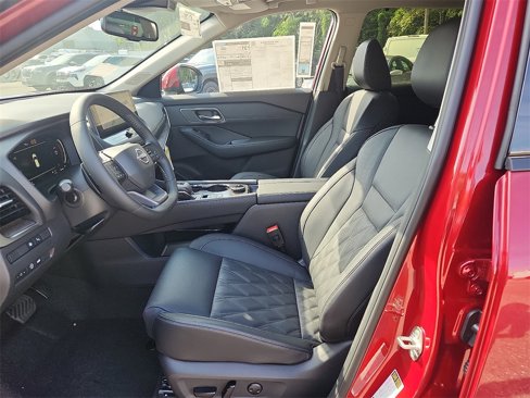 New 2026 Nissan Rogue Platinum image 6