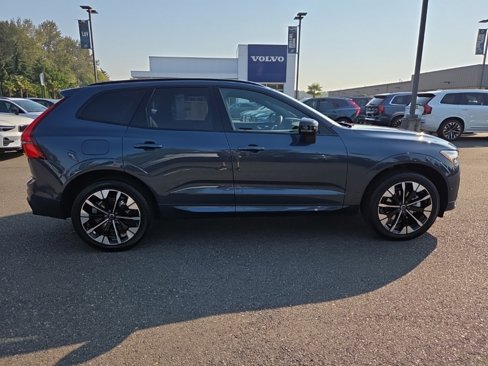 New 2026 Volvo XC60 B5 Plus w/ Protection Package Premier image 9