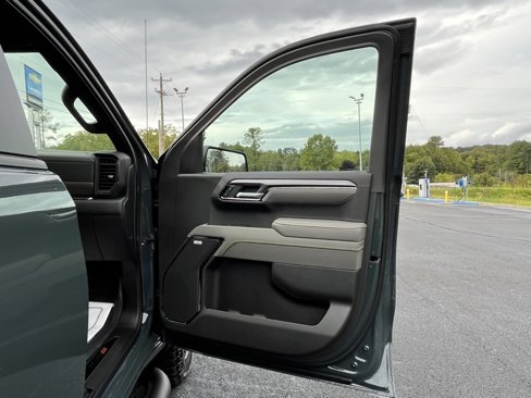 New 2026 Chevrolet Silverado 1500 ZR2 image 20