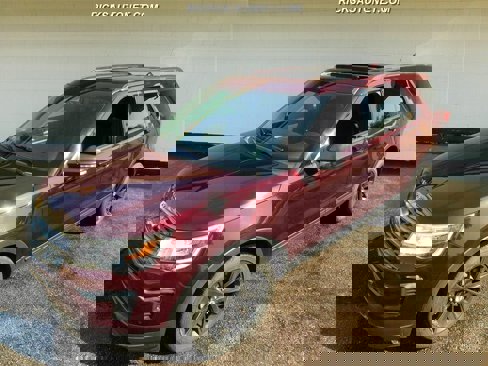 Used 2019 Ford Explorer XLT w/ Equipment Group 202A image 2