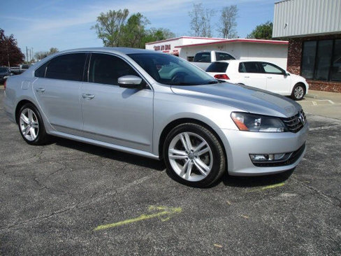 Used 2015 Volkswagen Passat TDI SEL Premium image 8