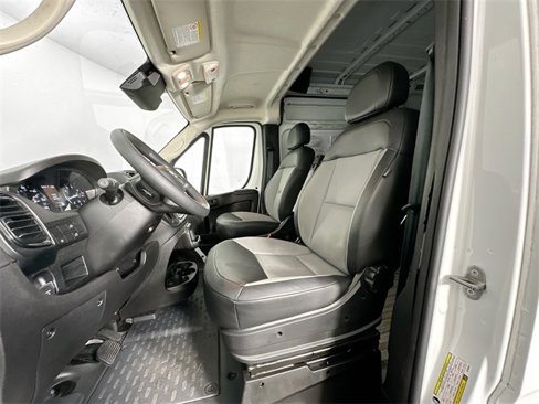 Used 2025 RAM ProMaster 2500 w/ Convenience Group image 16