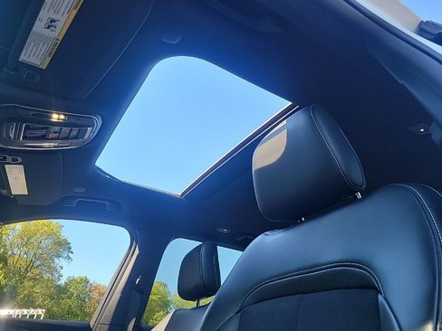 Used 2023 Jeep Grand Cherokee Altitude image 24