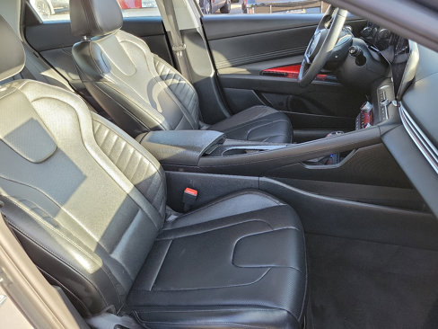 Certified 2024 Hyundai Elantra Limited image 16