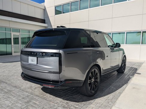 New 2025 Land Rover Range Rover SE image 4