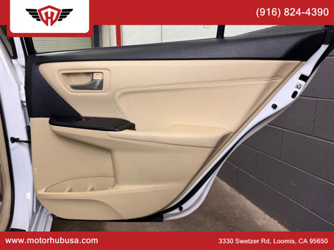 Used 2016 Toyota Camry XLE image 43