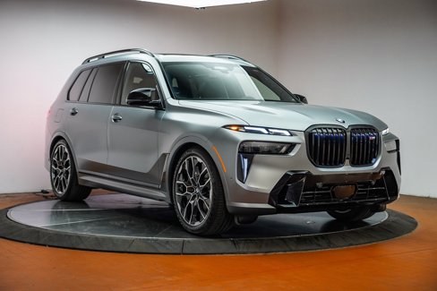 New 2026 BMW X7 M60i image 3