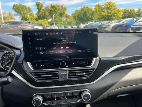 Certified 2023 Nissan Altima 2.5 SR w/ SR Premium Package image 23