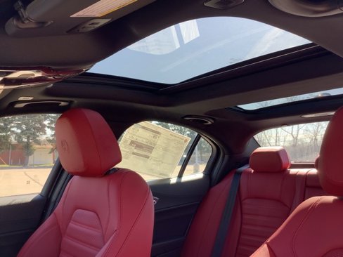 New 2025 Alfa Romeo Giulia Sprint w/ Veloce Package AWD image 20