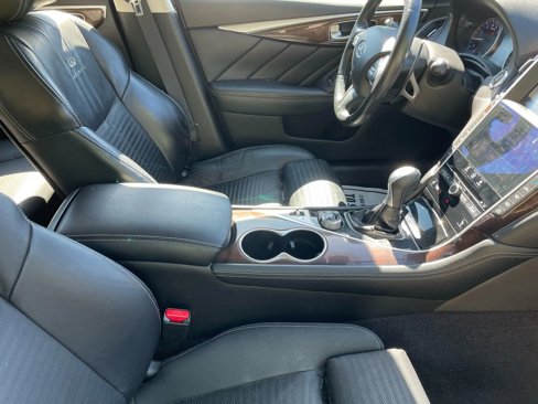 Used 2014 INFINITI Q50 Sport w/ Deluxe Touring Package image 27