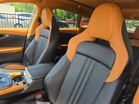 New 2025 Aston Martin DBX 707 image 15