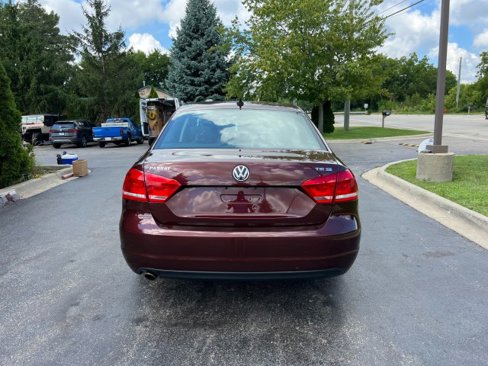 Used 2014 Volkswagen Passat 1.8T SE image 6