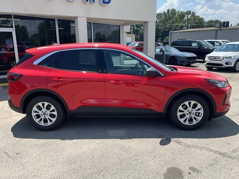 Used 2024 Ford Escape Active image 2