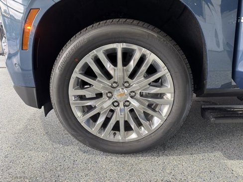 New 2026 Chevrolet Suburban High Country image 29