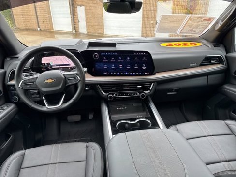 Used 2025 Chevrolet Tahoe High Country w/ Sun And Tow Package image 16