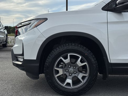 Certified 2023 Honda Passport TrailSport image 10